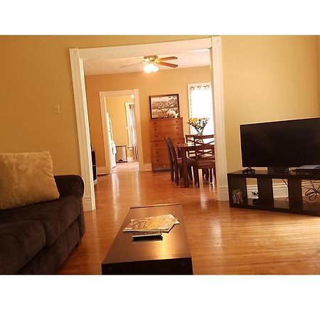 The B Apartment Louisville Exterior photo